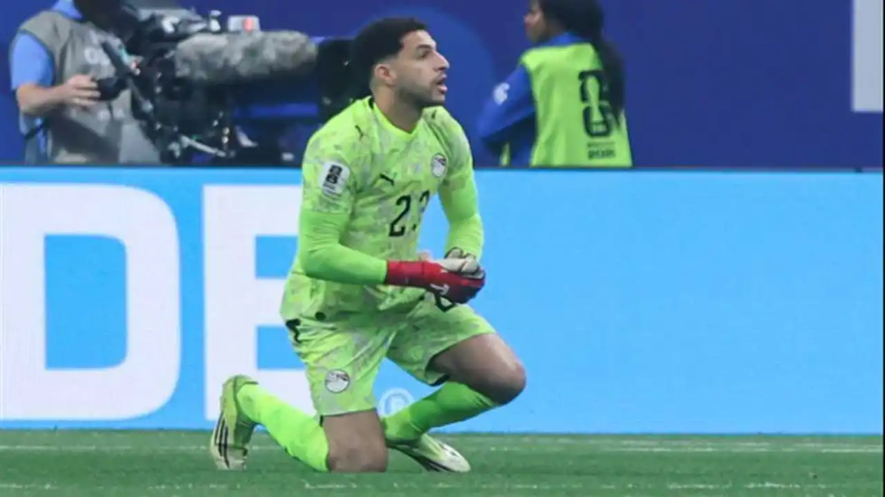 شوبير يكشف عن طموحه للاحتراف في الدوري الإنجليزي وعلاقته بحارس الهلال بونو